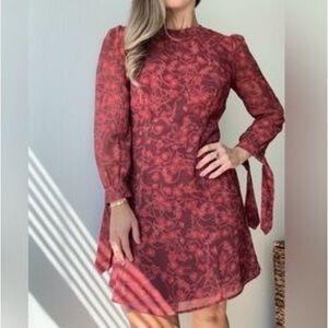 Gianni Bini Dress. Red Maroon Floral Print. Sheer sleeves with bow EUC size 6